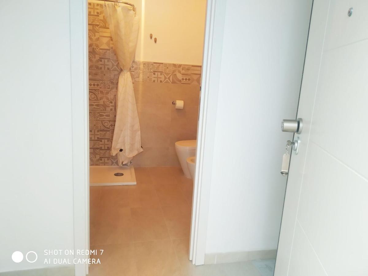 Aurisa Apartment Bari Exteriör bild